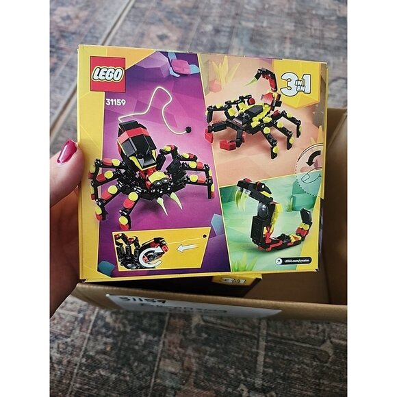 LEGO CREATOR: Wild Animals: Surprising Spider (31159) - Picture 2 of 2
